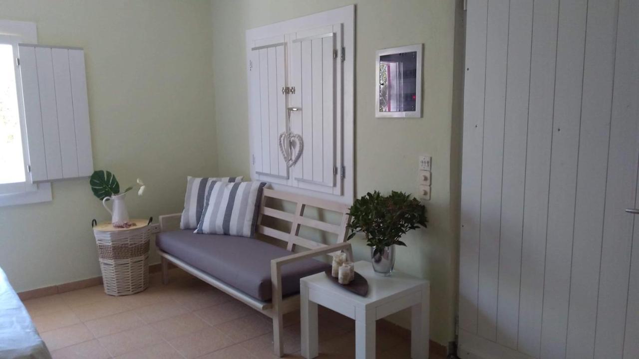 Olive Garden Guest House Kyparissia Ngoại thất bức ảnh